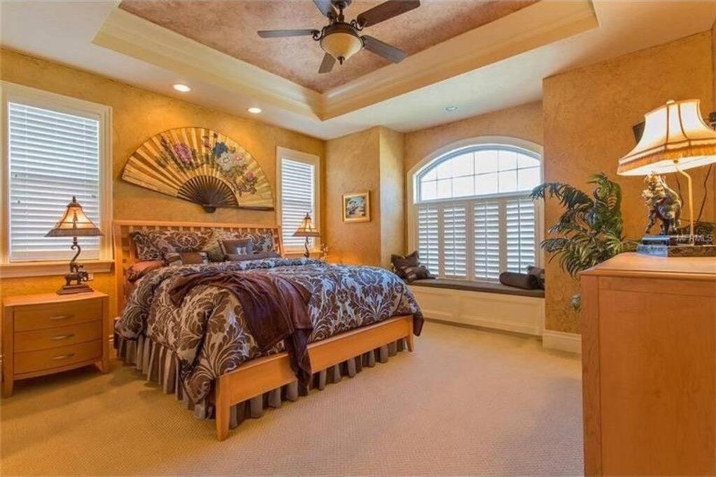 Large Mediterranean Oasis - Water Views & Pool Clearwater Beach Exterior photo