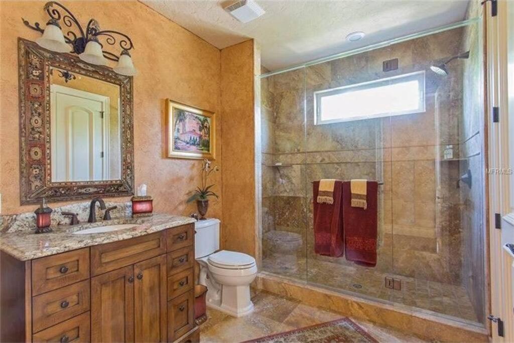Large Mediterranean Oasis - Water Views & Pool Clearwater Beach Exterior photo